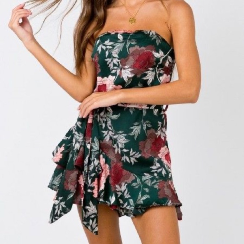 Princess Polly tie romper
